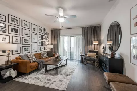 10001 S 1st St #923, Austin, TX 78748