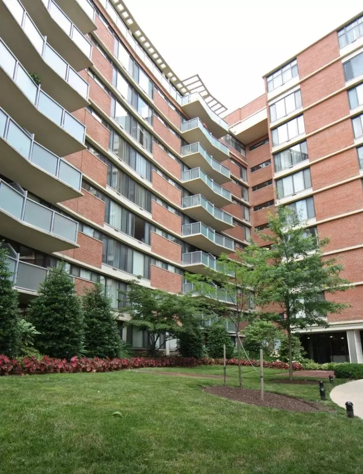  2401 Calvert St NW #0920, Washington, DC 20008 photo 20