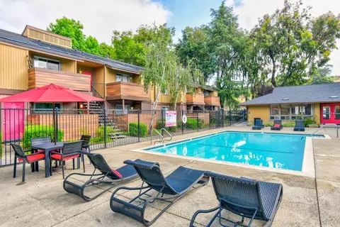 21701 Foothill Blvd #240, Hayward, CA 94541