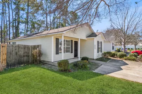 1553 Weaver St #1458J, Valdosta, GA 31601