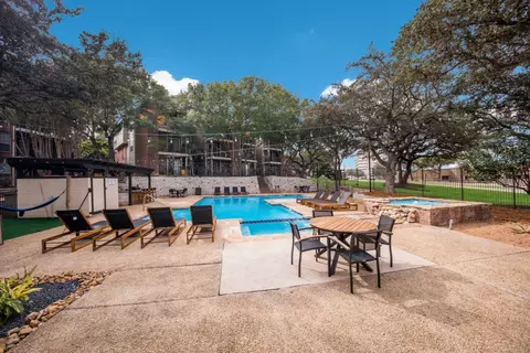 1550 Thousand Oaks Dr #11-1105, San Antonio, TX 78232