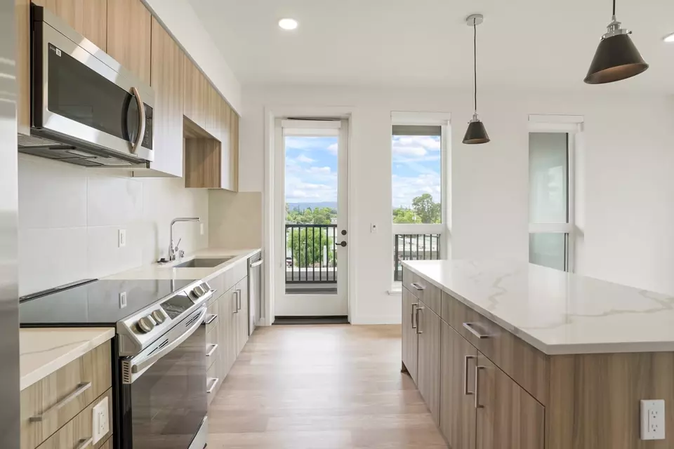  1350 S Bascom Ave #3060, San Jose, CA 95128 photo 11
