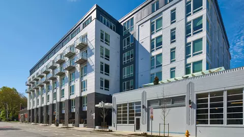 285 8th Ave N #202, Seattle, WA 98109