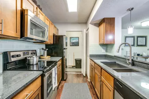 5830 Memorial Hwy #7930-C01, Tampa, FL 33615
