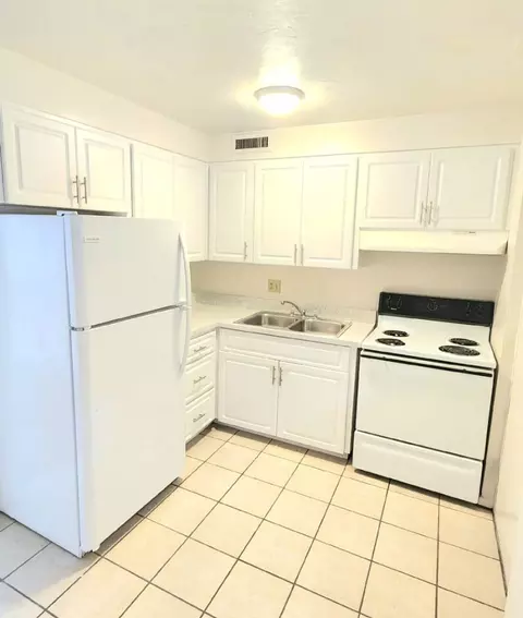 801 SW 5th Ave #SC851, Gainesville, FL 32601