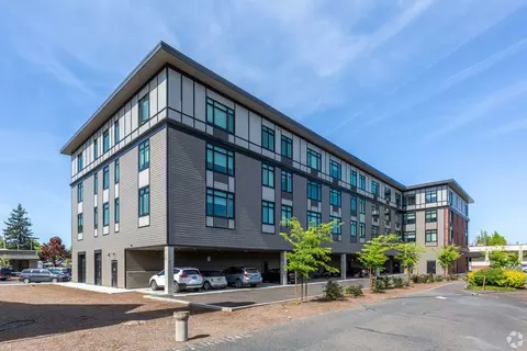 111 NW 2nd Ave #305, Canby, OR 97013