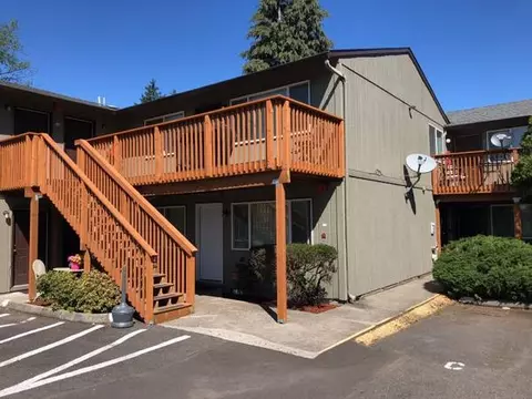 4725 SW Luradel St #01, Portland, OR 97219