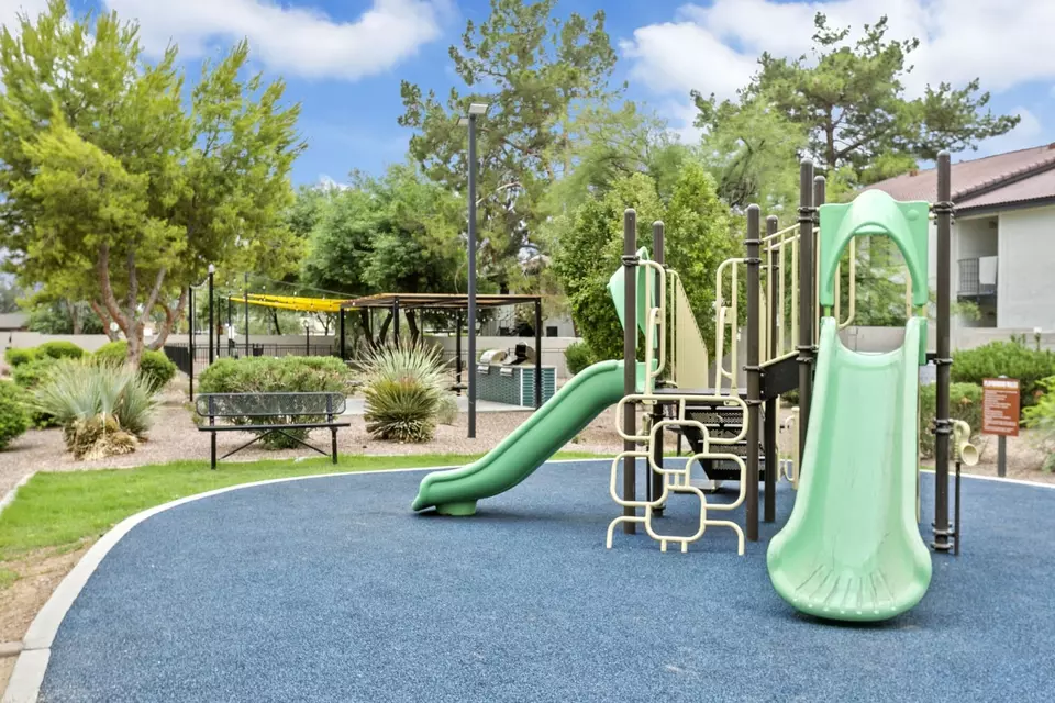 6751 W Indian School Rd #1003, Phoenix, AZ 85033 photo 18