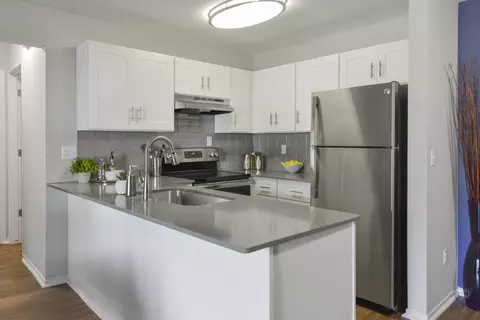 2820 Windwood Dr #322, Ann Arbor, MI 48105