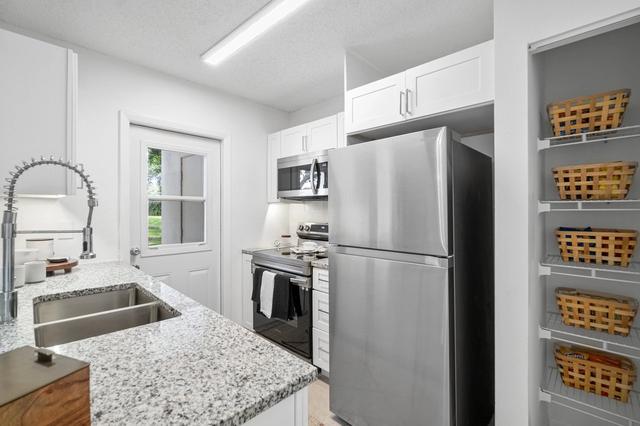 8530 SW 1st St #05-108, Pembroke Pines, FL 33025