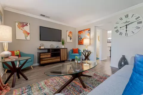 801 Country Place Dr #63, Houston, TX 77079