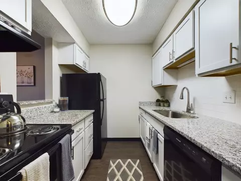 5140 Emerson Village Pl #108, Indianapolis, IN 46237