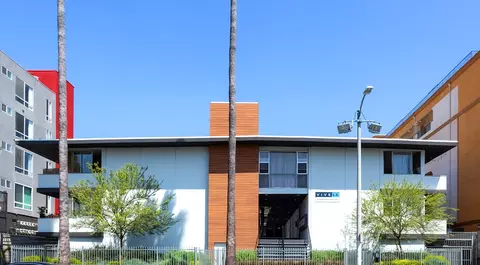 5643 Carlton Way #08, Los Angeles, CA 90028