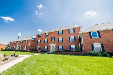8717 Old Town West Dr #1229, Indianapolis, IN 46260