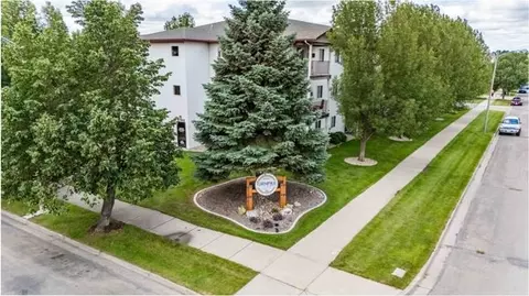 2140 Xavier St #307, Bismarck, ND 58501