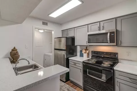 750 E Mid Cities Blvd #906, Euless, TX 76039