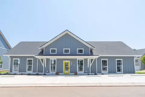 203 29th Ave NE #R90, Hickory, NC 28601