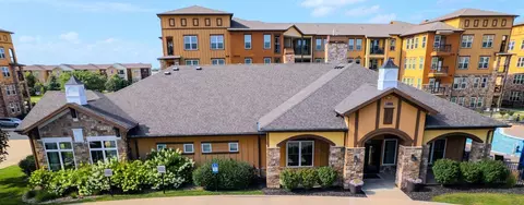 6455 Galleria Dr #4210, West Des Moines, IA 50266