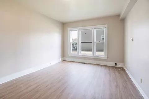 2110 College St #2, Cedar Falls, IA 50613
