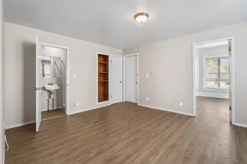 2110 College St #2, Cedar Falls, IA 50613