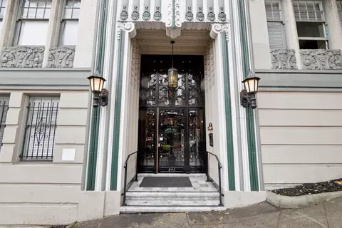 845 California St #101, San Francisco, CA 94108