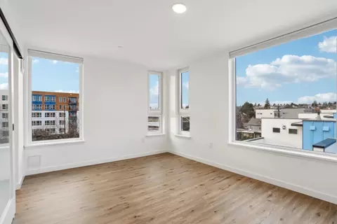 1140 NW Market St #302, Seattle, WA 98107