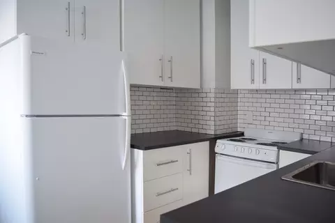 200 W Armour Blvd #23, Kansas City, MO 64111