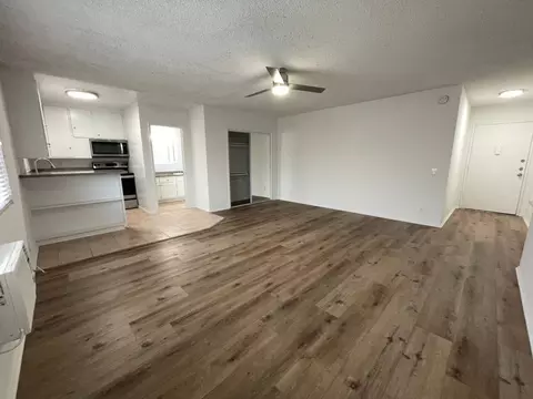 6340 Vineland Ave #10410, Los Angeles, CA 91606