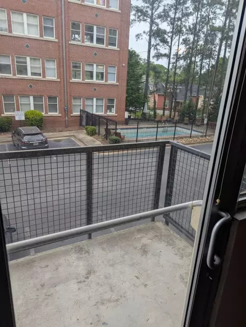 105 Sycamore Pl #A-609, Decatur, GA 30030