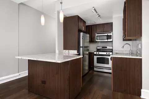 3170 N Sheridan Rd #0508, Chicago, IL 60657