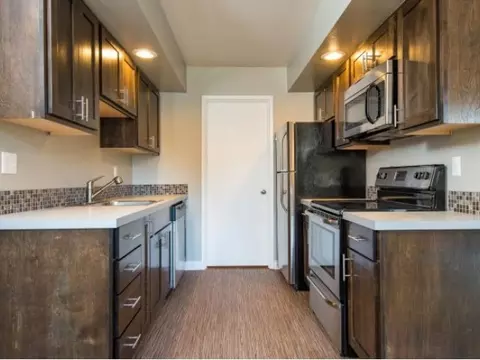 199 E Ave #202, Lake Oswego, OR 97034