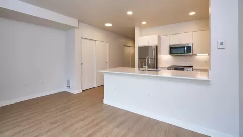 301 Minor Ave N #422, Seattle, WA 98109
