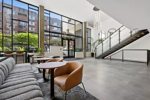 905 Dexter Ave N #L600, Seattle, WA 98109