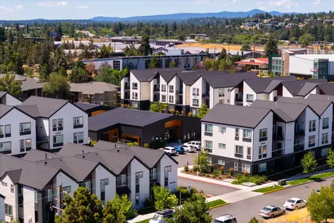 643 NE Ross Rd #635-213, Bend, OR 97701