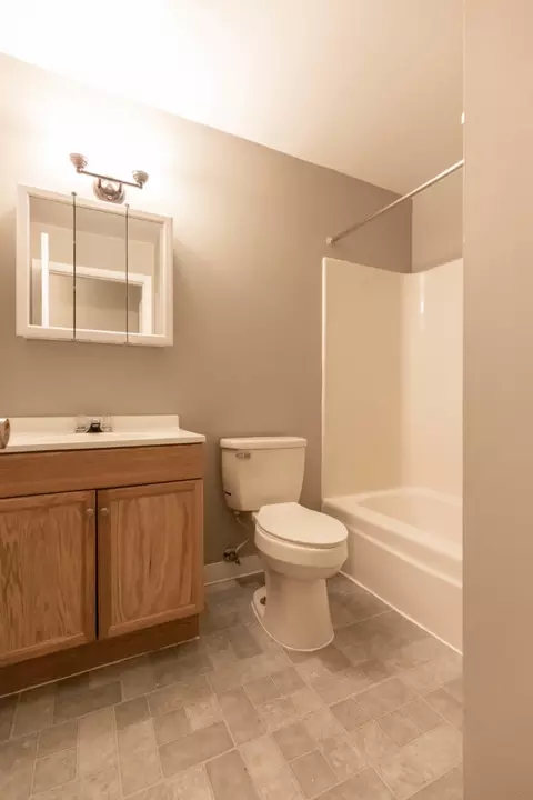 826-830 Dornin St UNIT E-03, Greensburg, PA 15601