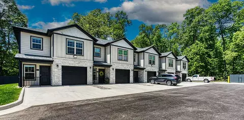 5305 S Michigan Ave #B103, Springfield, MO 65810