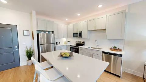 2710 Park Ave #STE 200, Norwood, OH 45212
