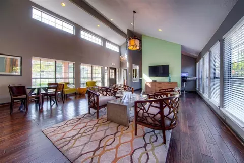 3340 Hampton Point Dr #D, Silver Spring, MD 20904