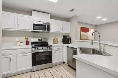 1359 Beaver Ruin Rd #1201, Norcross, GA 30093