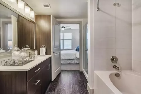 10550 N Central Expy #137, Dallas, TX 75231