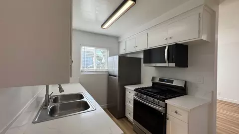5555 Klump Ave #10218, Los Angeles, CA 91601