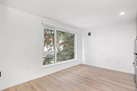 4015 Stone Way N #306, Seattle, WA 98103