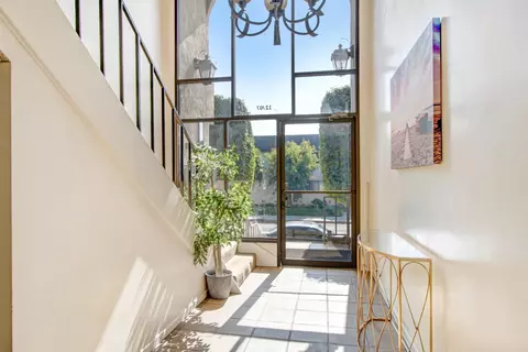 12707 Mitchell Ave #205, Los Angeles, CA 90066