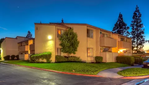 700 W La Jolla St #041, Placentia, CA 92870