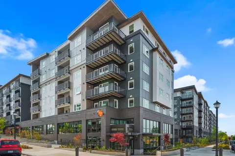 2950 NE 11th St #B557, Renton, WA 98056