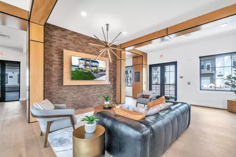 57490 Lyon Center Dr #06213, New Hudson, MI 48165