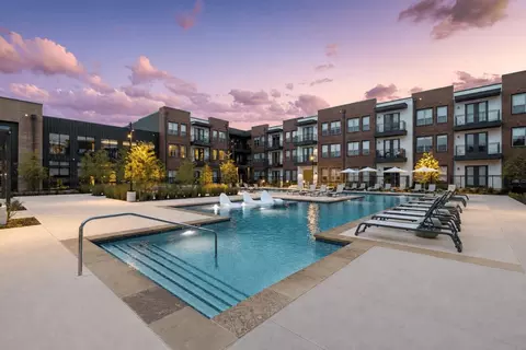 8100 S Collins St #5302, Arlington, TX 76002