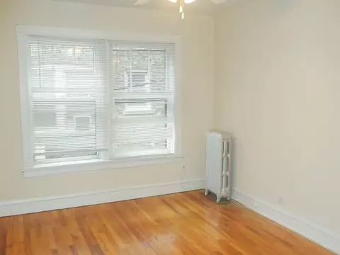 512 W Cornelia Ave #516-109, Chicago, IL 60657