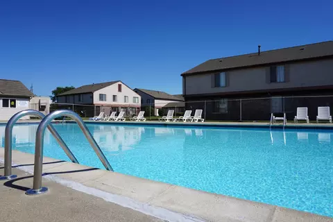 36760 Farmbrook Dr #475, Clinton Township, MI 48035 photo 25