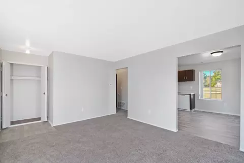 36760 Farmbrook Dr #475, Clinton Township, MI 48035 photo 20